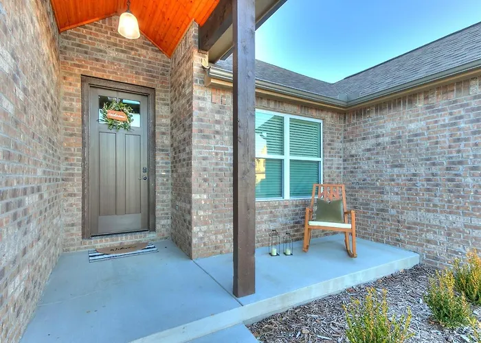 Live The Dream In A Brand New Built In 2023! * Tulsa